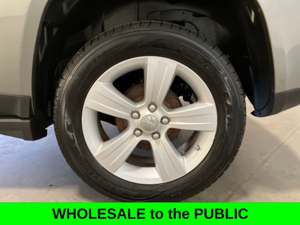Used 2012 Gray Jeep Latitude image 23