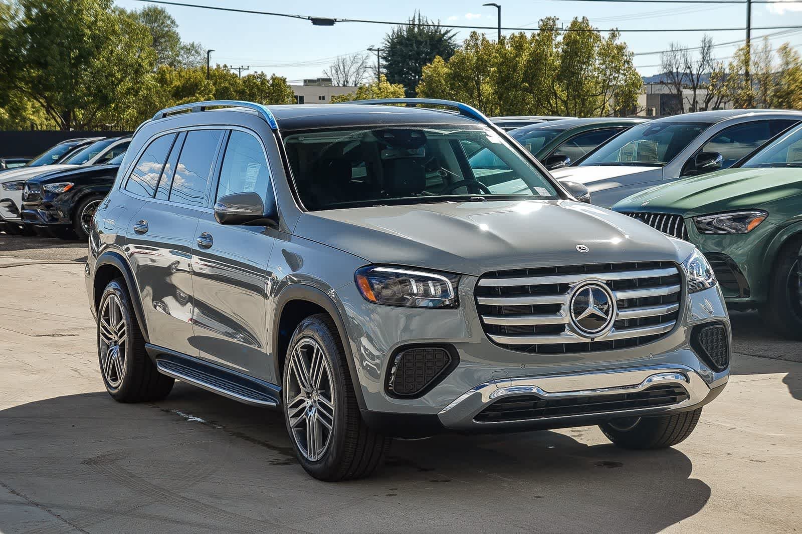 New 2026 MANUFAKTUR Alpine Grey Mercedes-Benz GLS 450 image 3