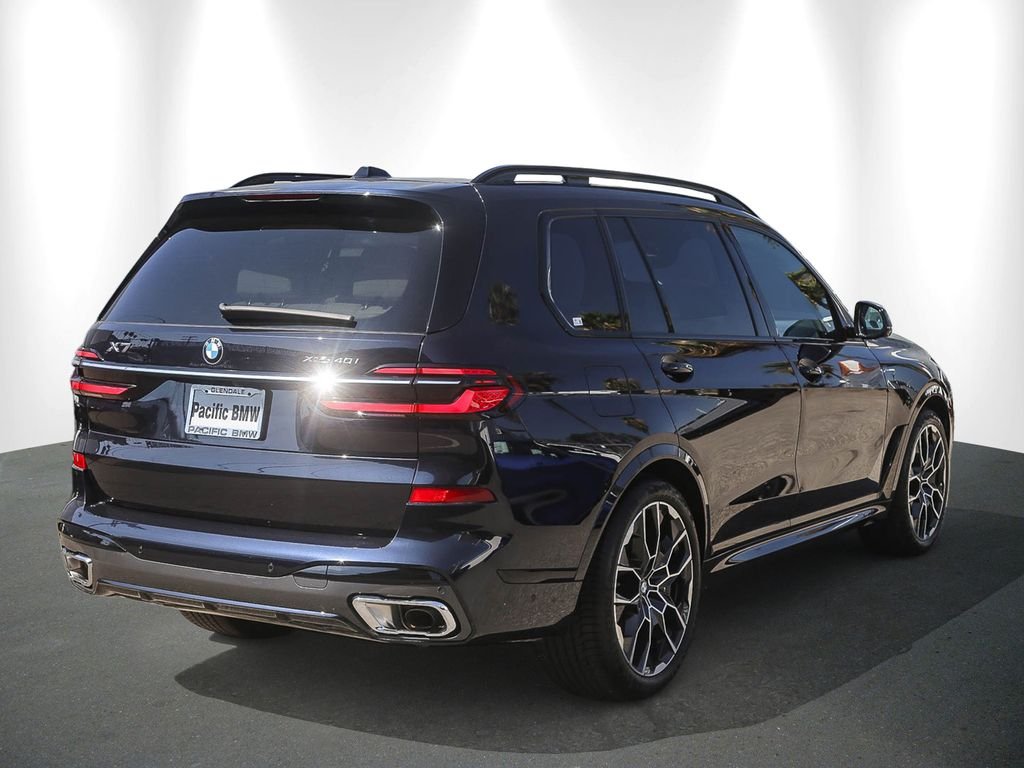 Used 2025 Carbon Black Metallic BMW xDrive40i image 6