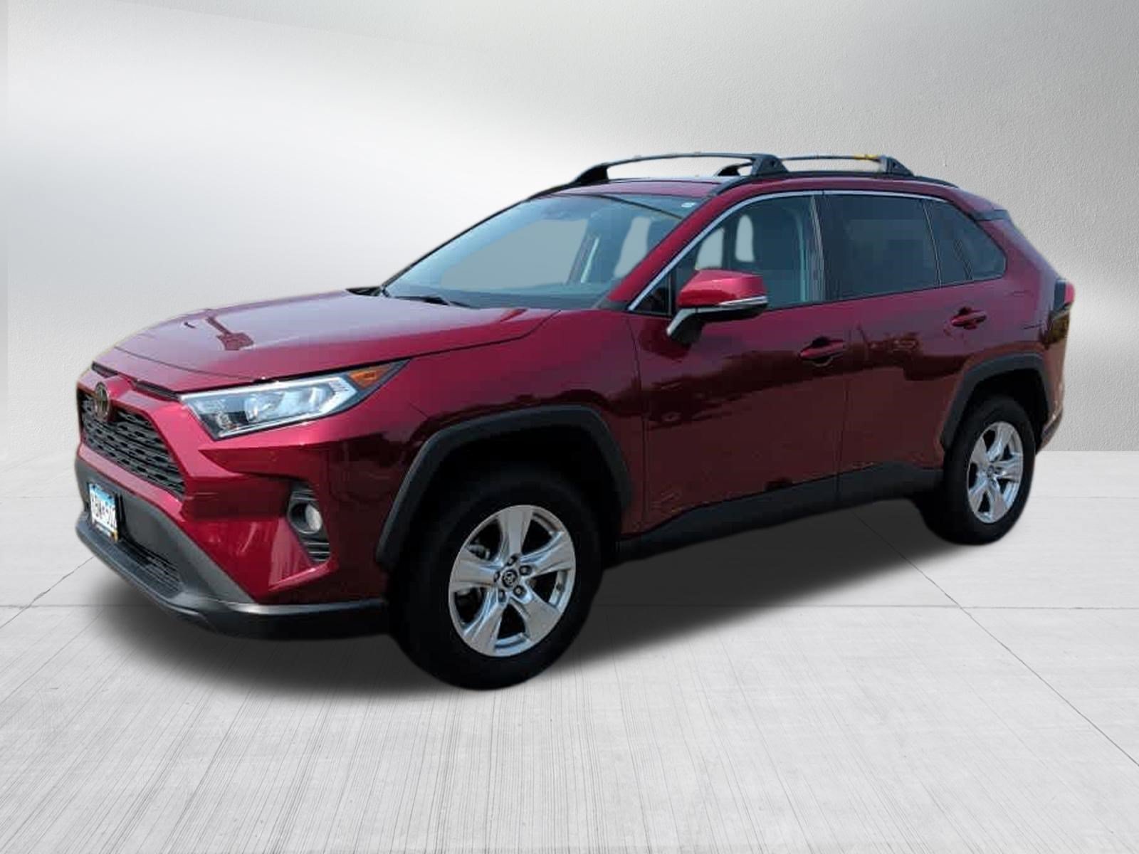 Used 2019 Ruby Flare Pearl Toyota XLE image 3