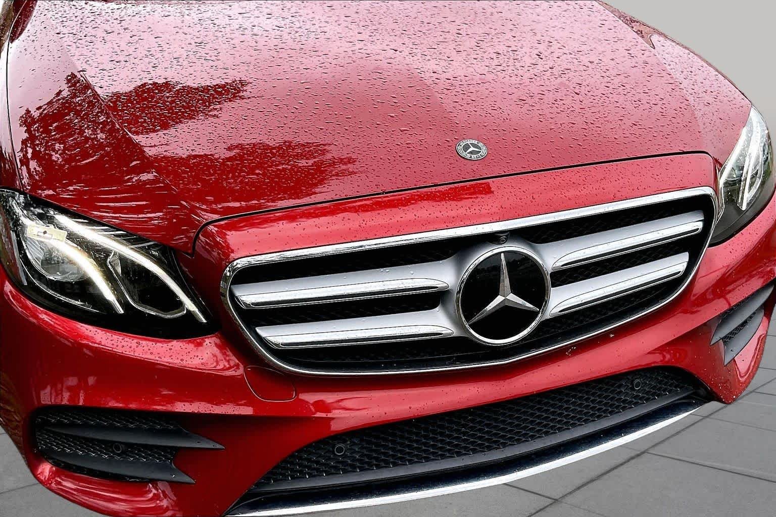 Used 2020 designo Cardinal Red Metallic Mercedes-Benz E 350 image 29