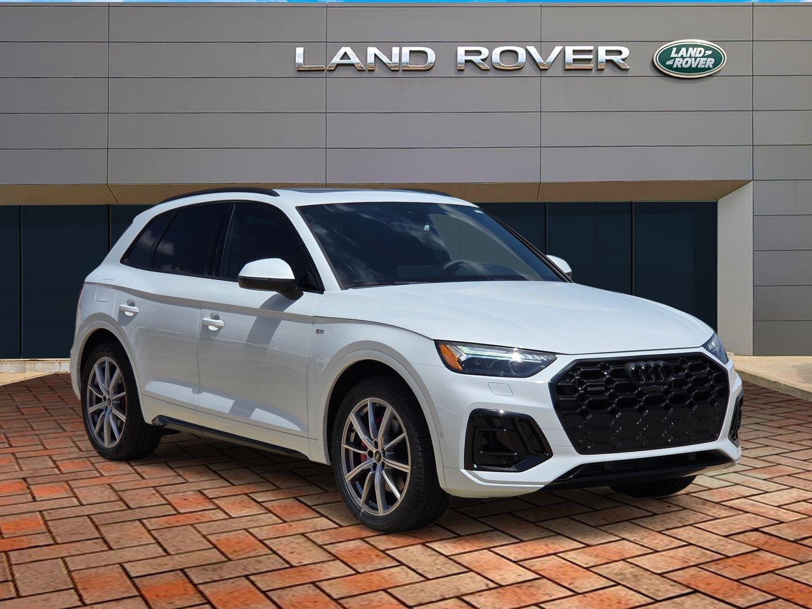 Used 2024 Glacier White Metallic Audi S line Prestige image 3