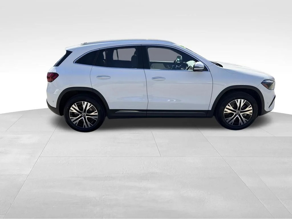 Used 2026 White Mercedes-Benz GLA 250 image 6