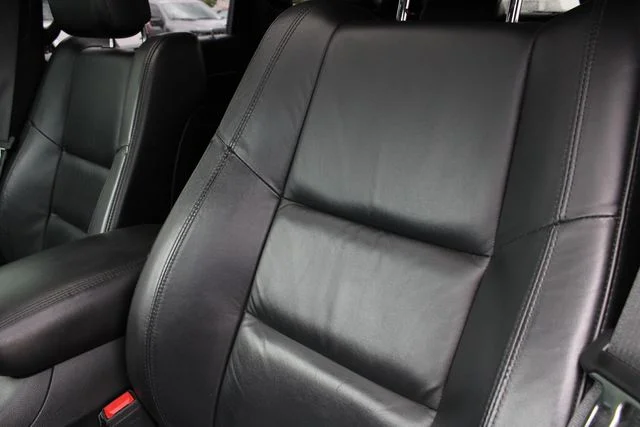 Used 2021 White Jeep Limited image 7