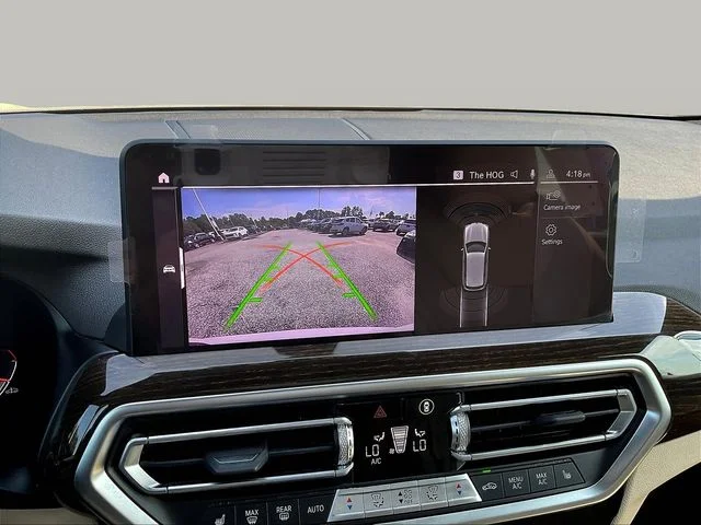 Used 2022 White BMW sDrive30i image 16