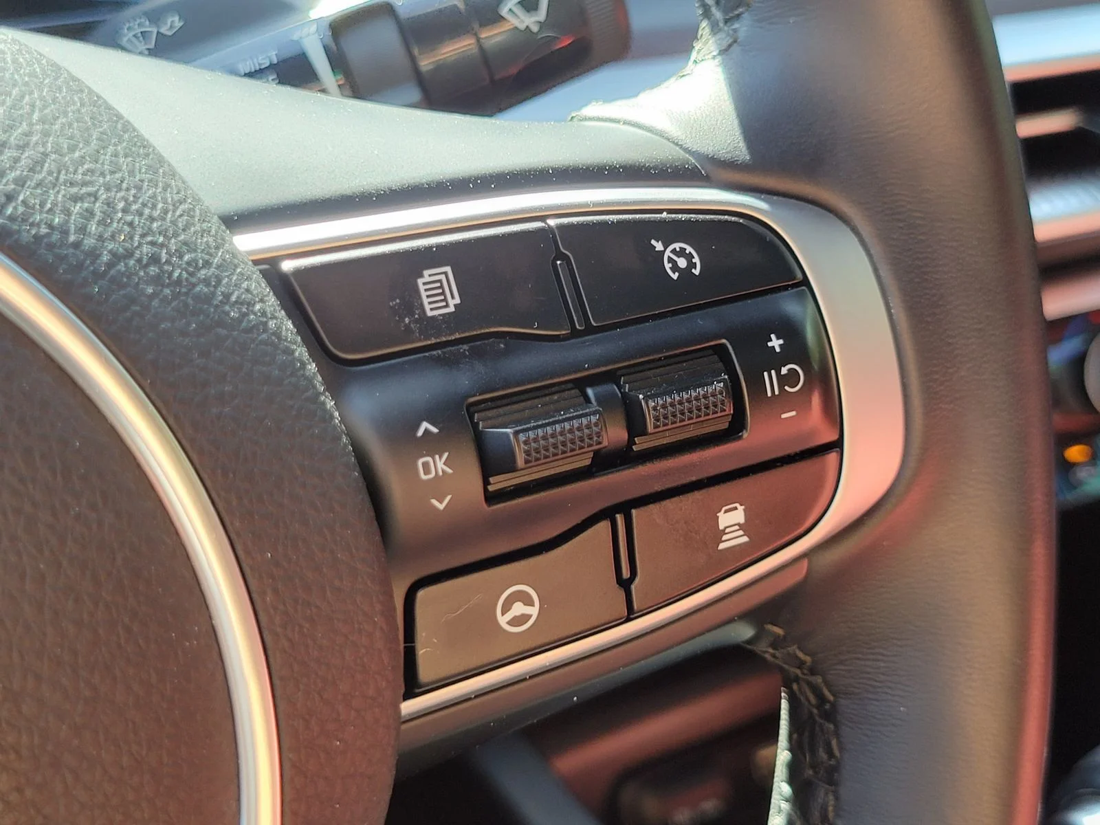 Certified Used 2024 White Pearl Kia GT-Line image 19