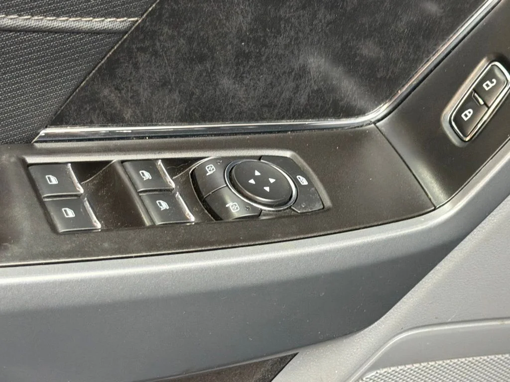 Used 2021 Blue Metallic Ford XLT image 21