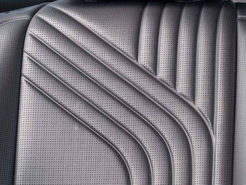 New 2026 Creamy White Pearl Hyundai SEL 7P image 17