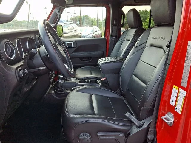 Used 2019 Red Jeep Unlimited Sahara image 14