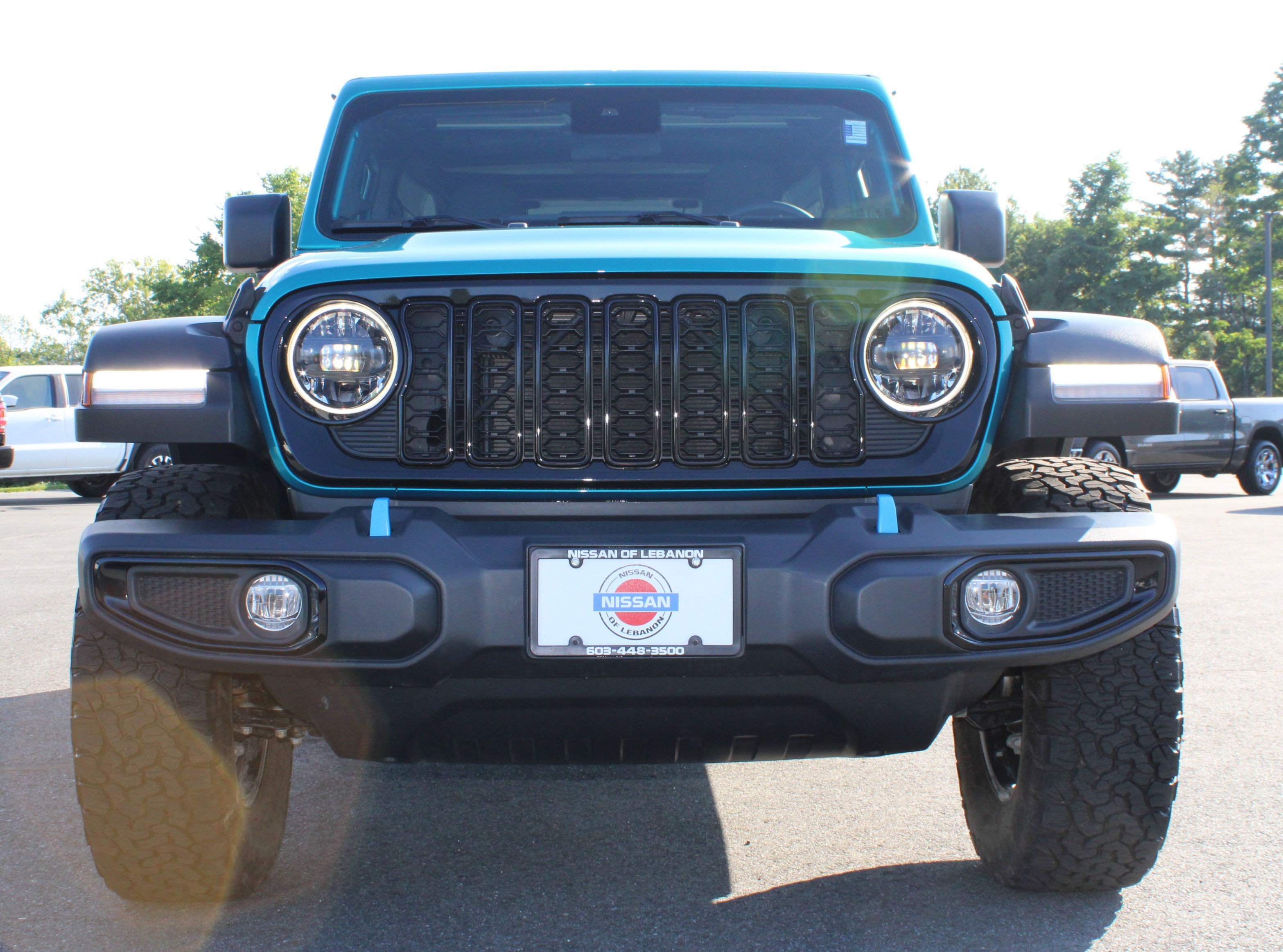 Used 2024 Bikini Pearl Coat Jeep Willys image 10