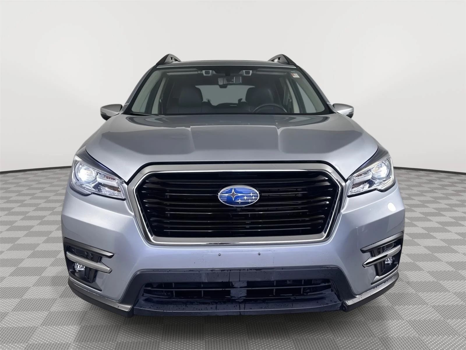 Used 2022 Ice Silver Metallic Subaru Touring image 2