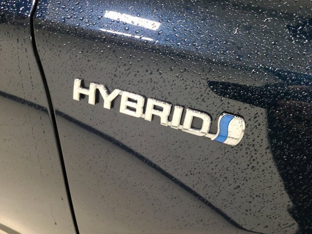 Certified Used 2018 Aqua Toyota Hybrid Limited image 11