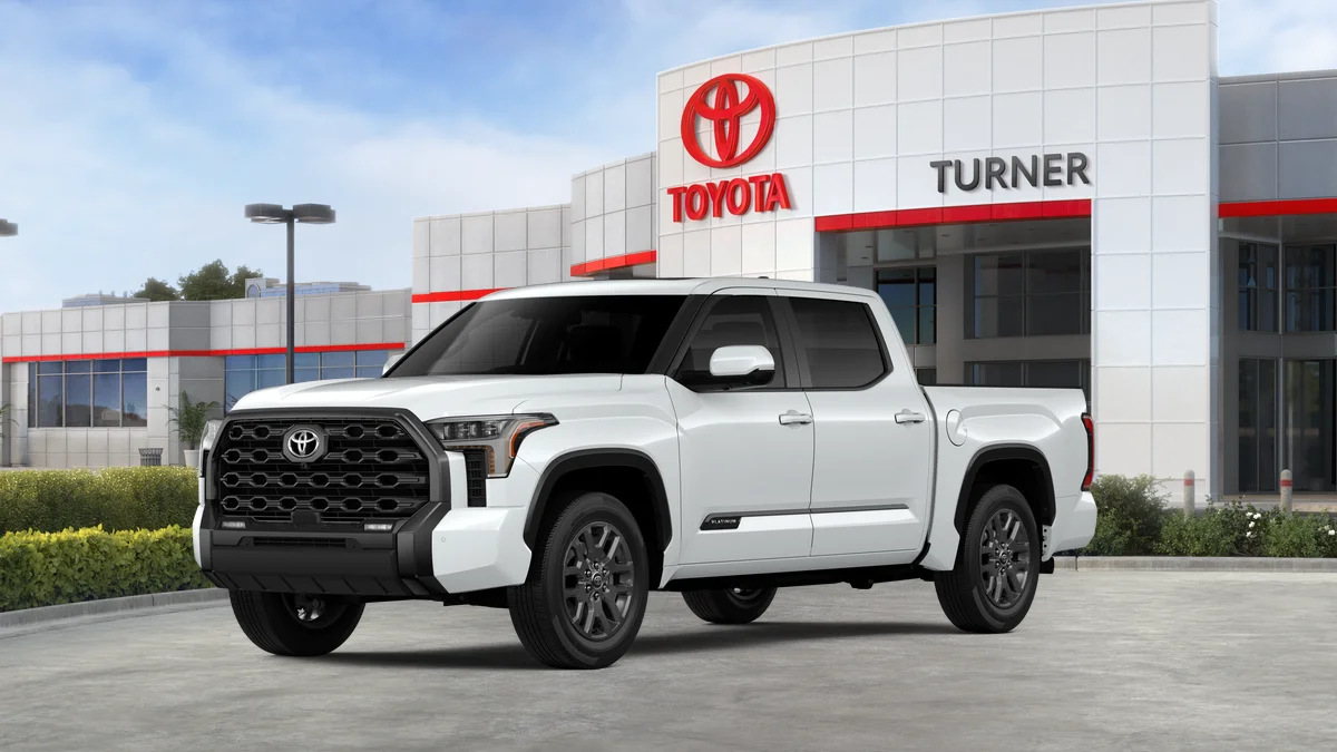 New 2026 Wind Chill Pearl Toyota Platinum image 35