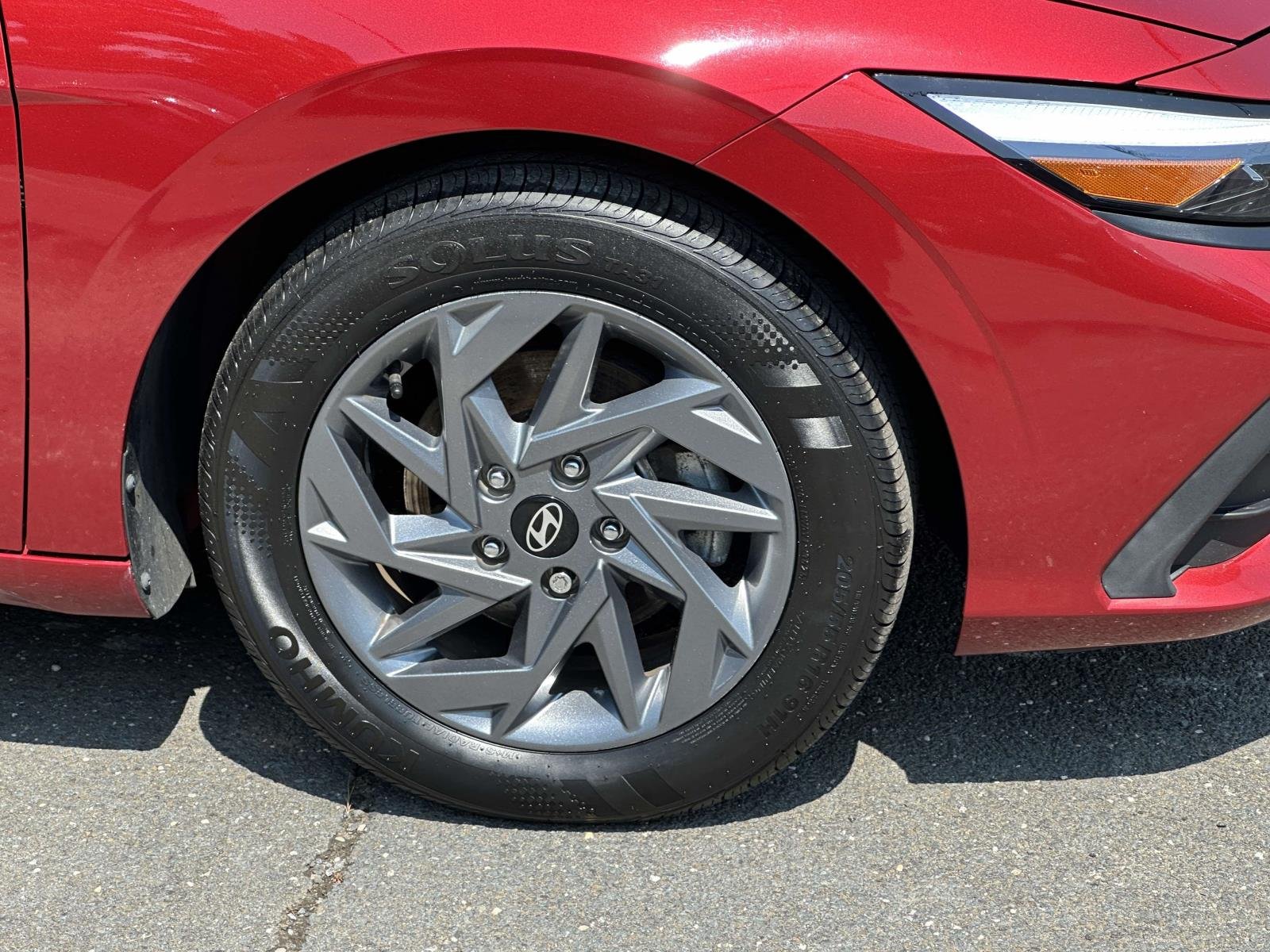 Used 2024 Red Hyundai SEL image 7