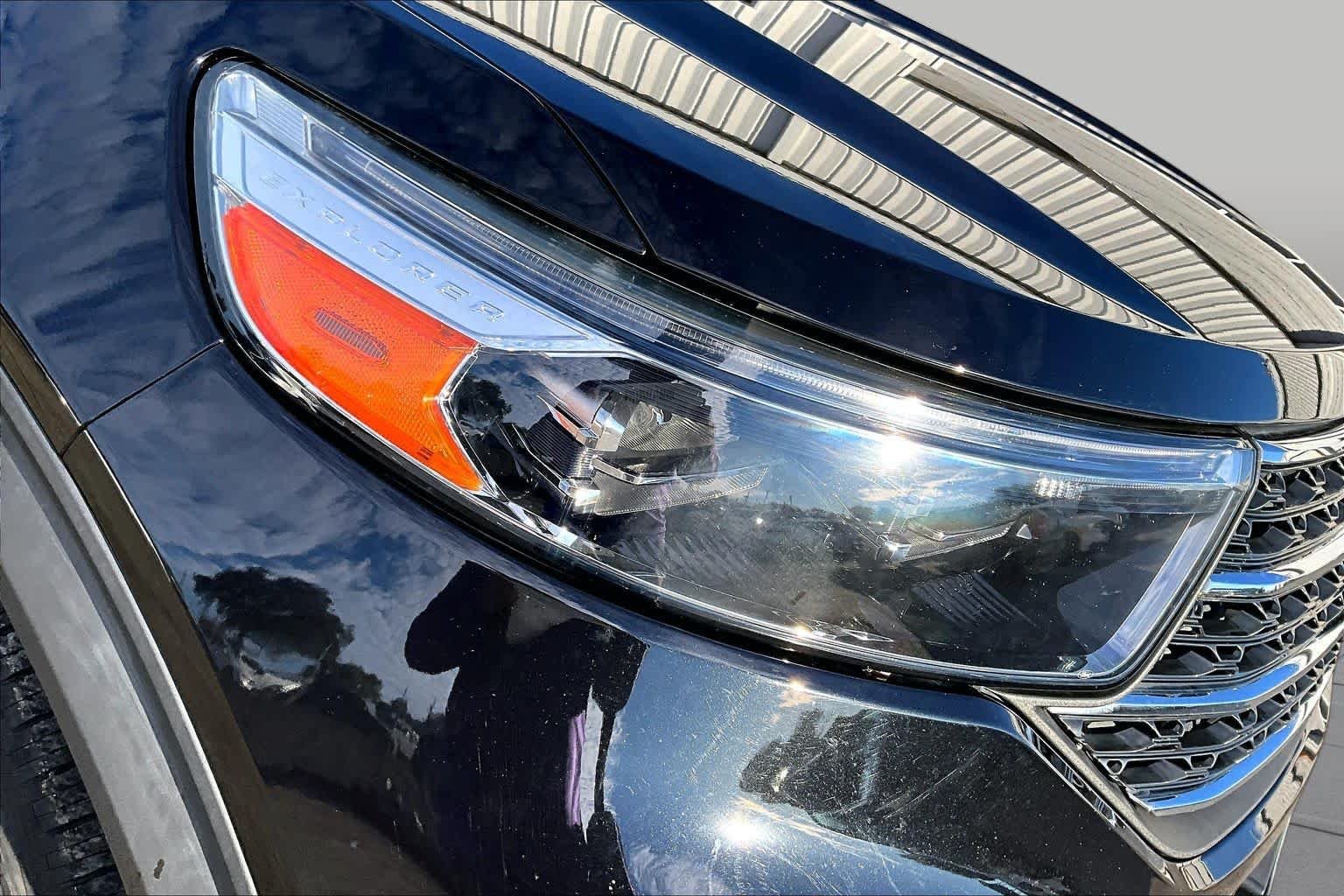Used 2023 Agate Black Metallic Ford XLT image 30