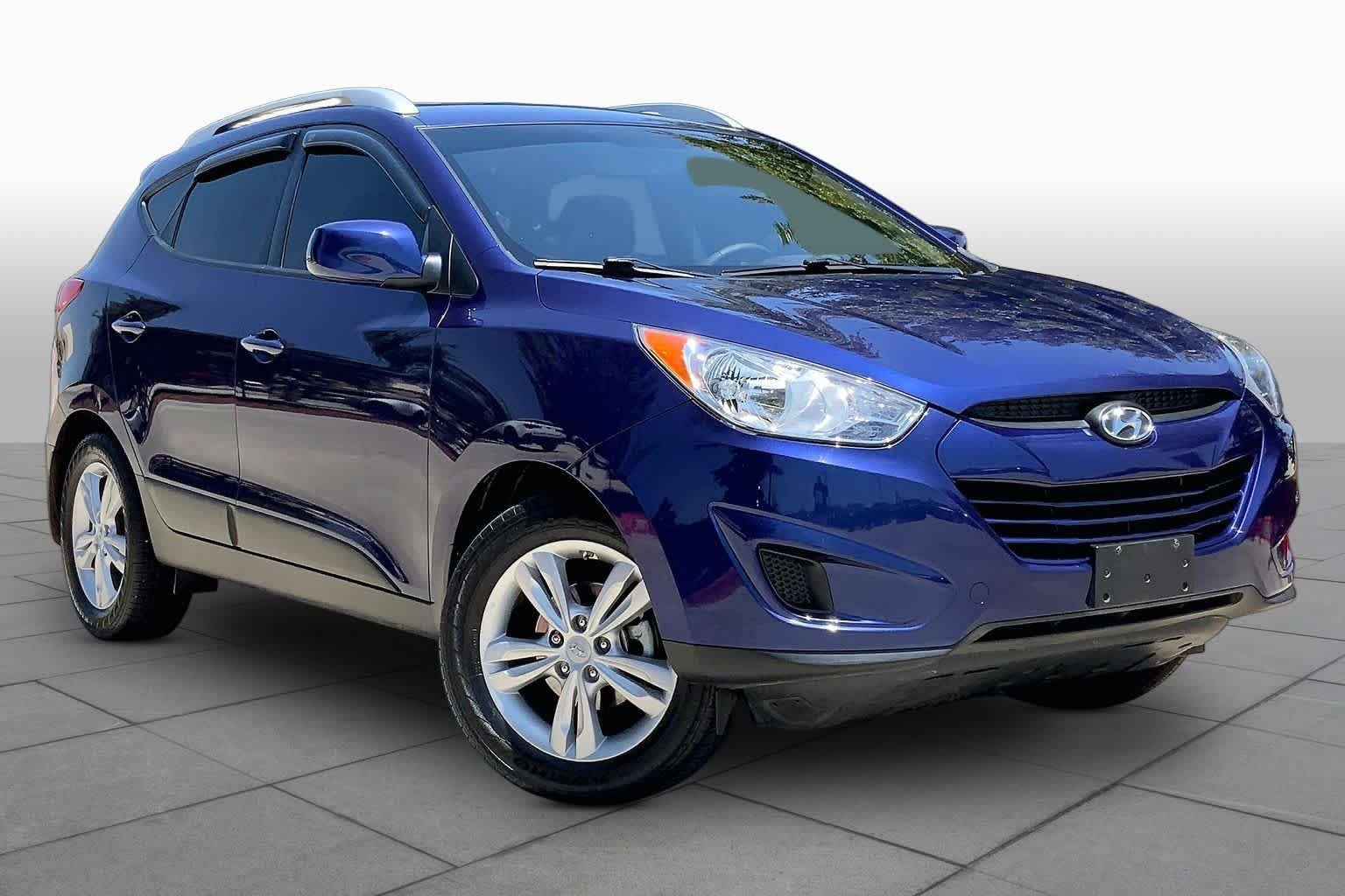 Used 2011 Iris Blue Hyundai GLS image 2
