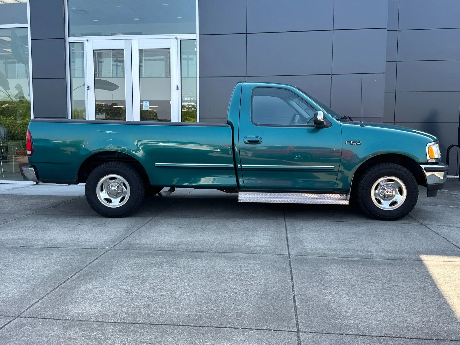 Used 1997 Teal Clearcoat Metallic Ford  image 2