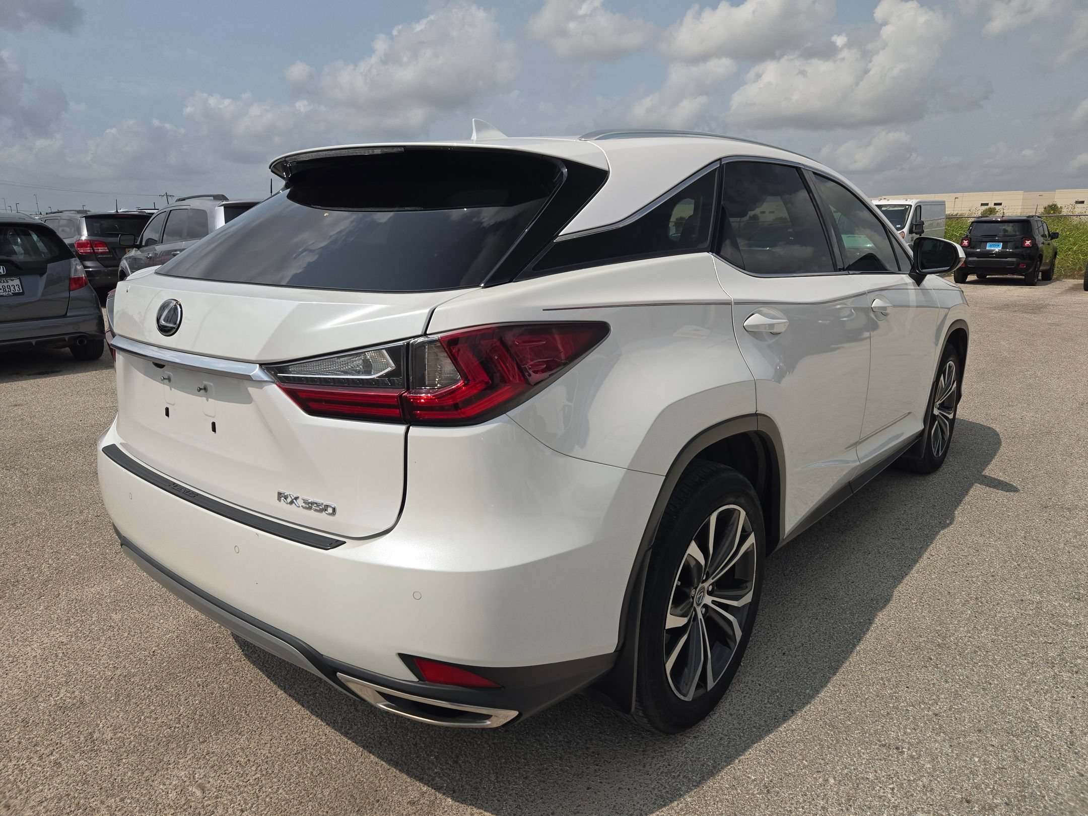 Used 2022 White Lexus RX 350 image 3