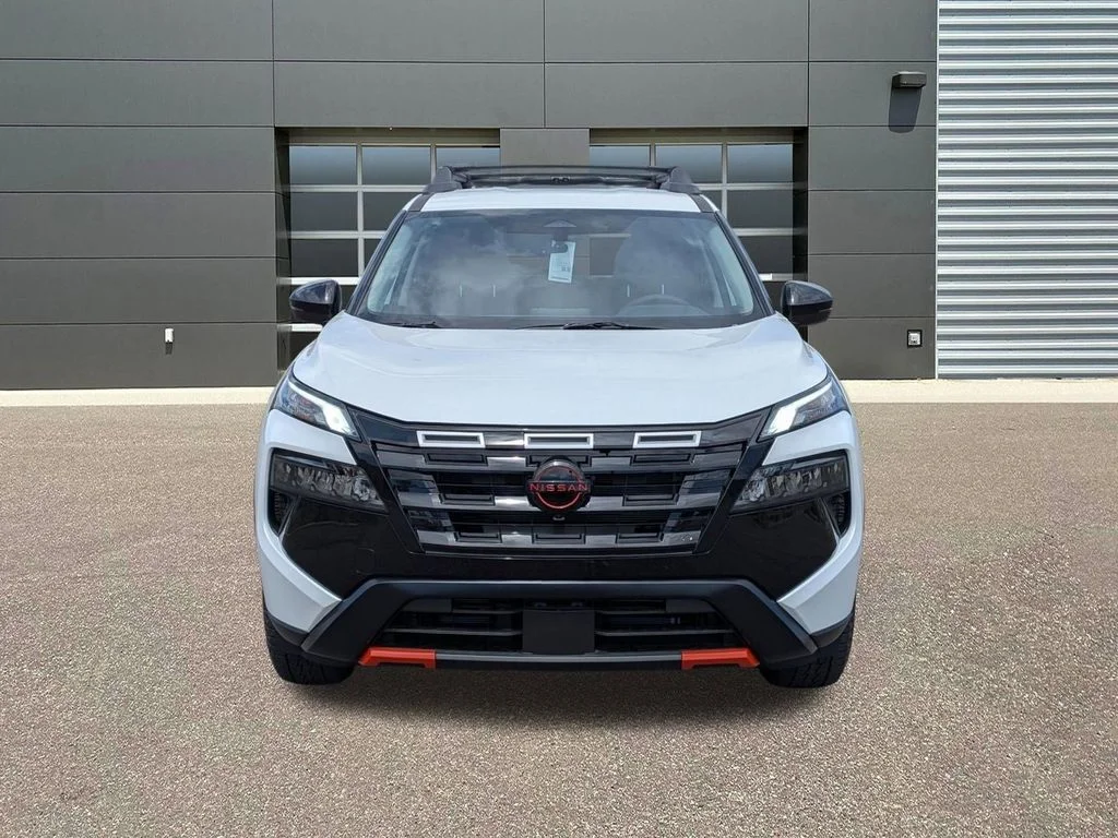 New 2026 Everest White Pearl TriCoat Nissan Rock Creek® image 2