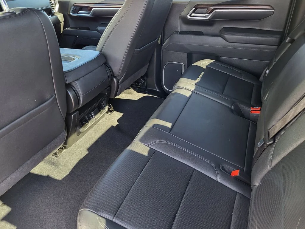 Used 2025 Summit White GMC SLT image 20