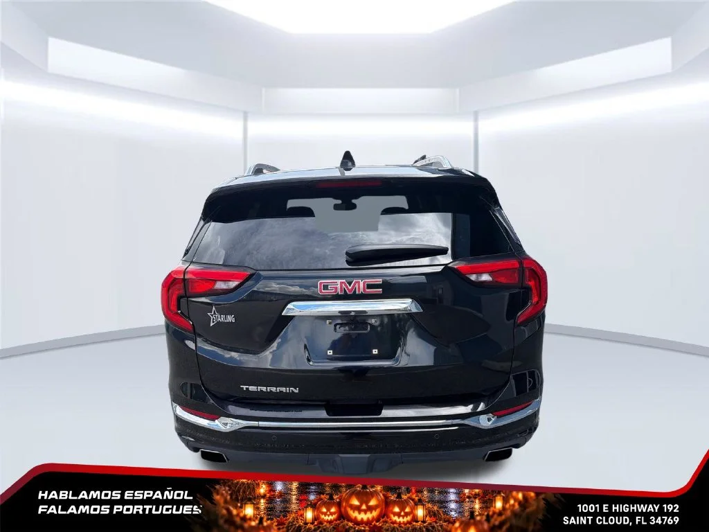 Used 2018 EBONY TWILIGHT METALLIC GMC Denali image 4