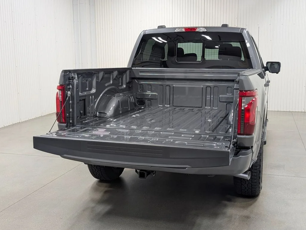 New 2026 Carbonized Gray Metallic Ford XLT image 24