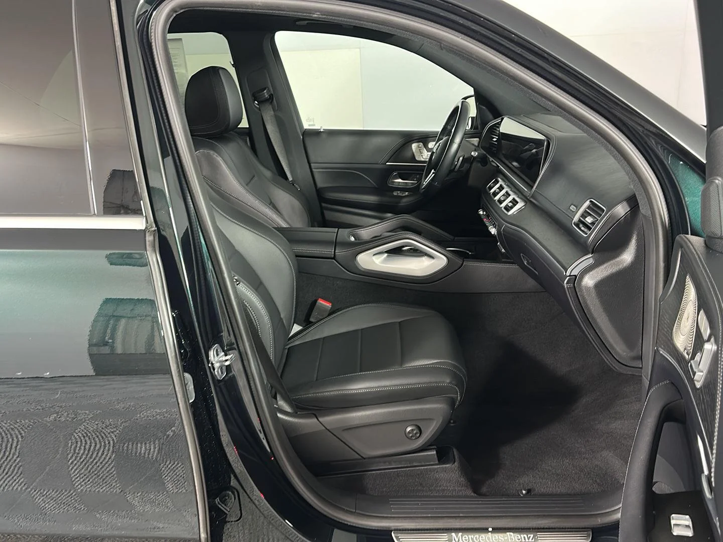 Used 2023  Mercedes-Benz GLE 350 image 30