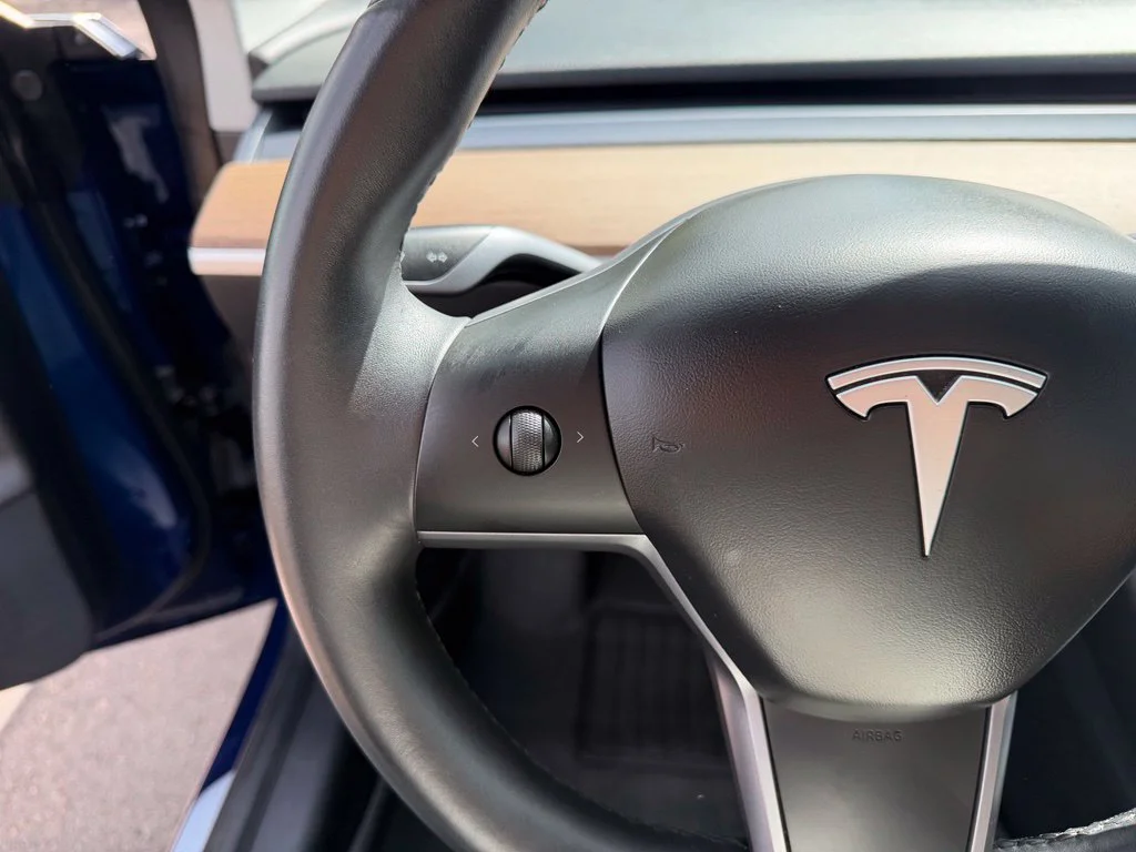 Used 2018 Blue Tesla Long Range image 17