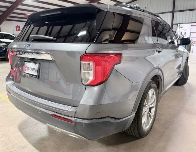 Used 2021 Gray Ford XLT image 3