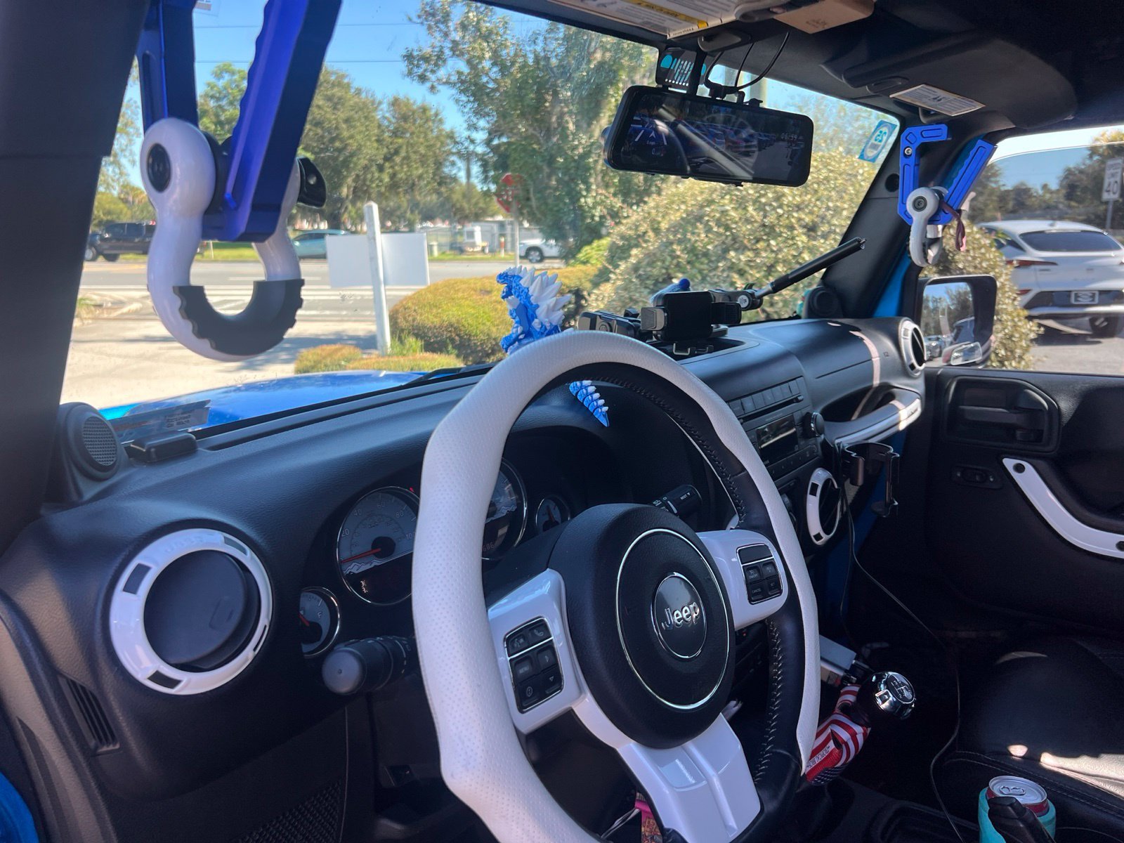 Used 2014 Blue Jeep Unlimited Polar Edition image 9