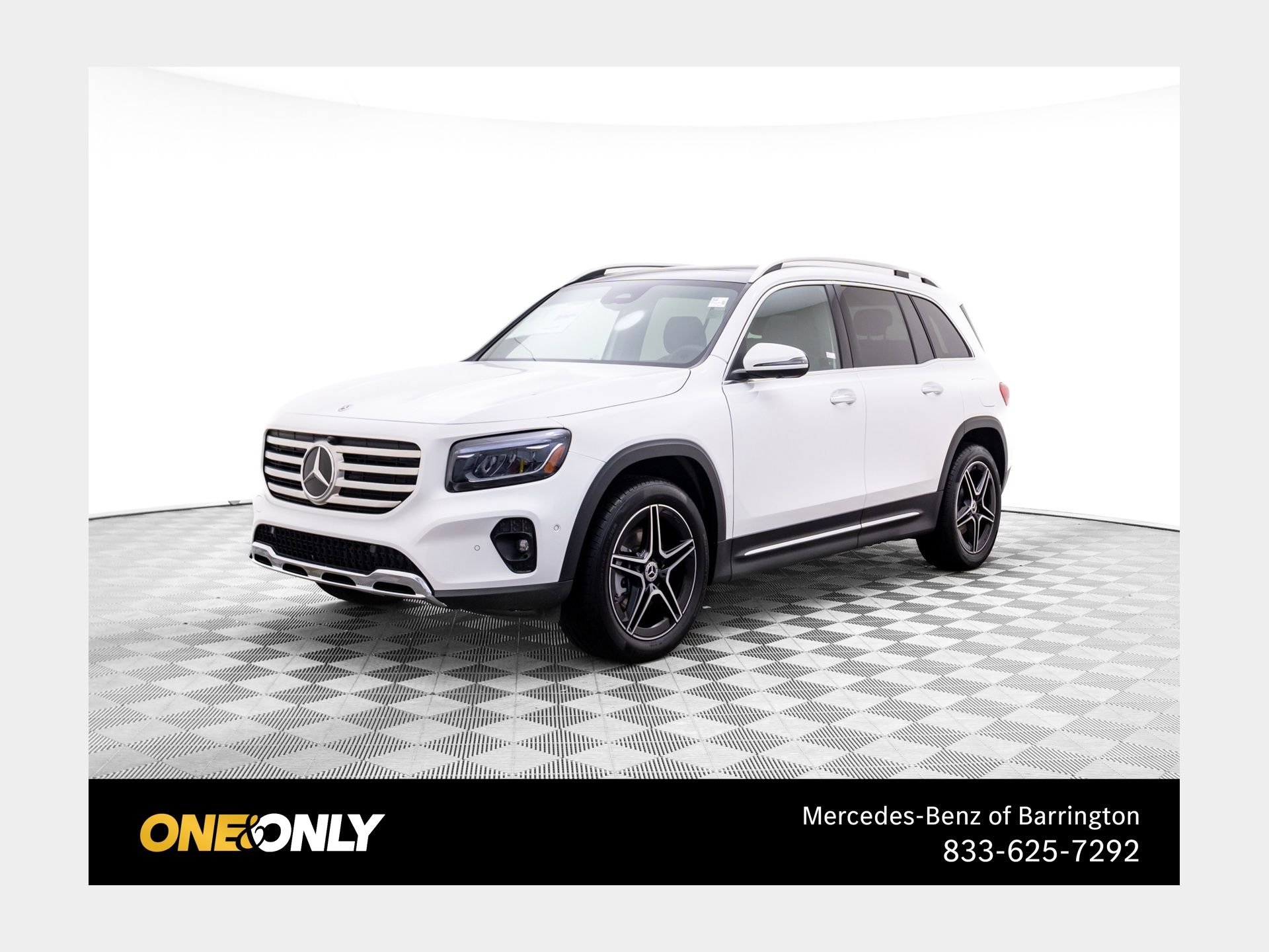 New 2026 Polar White Mercedes-Benz GLB 250 image 1