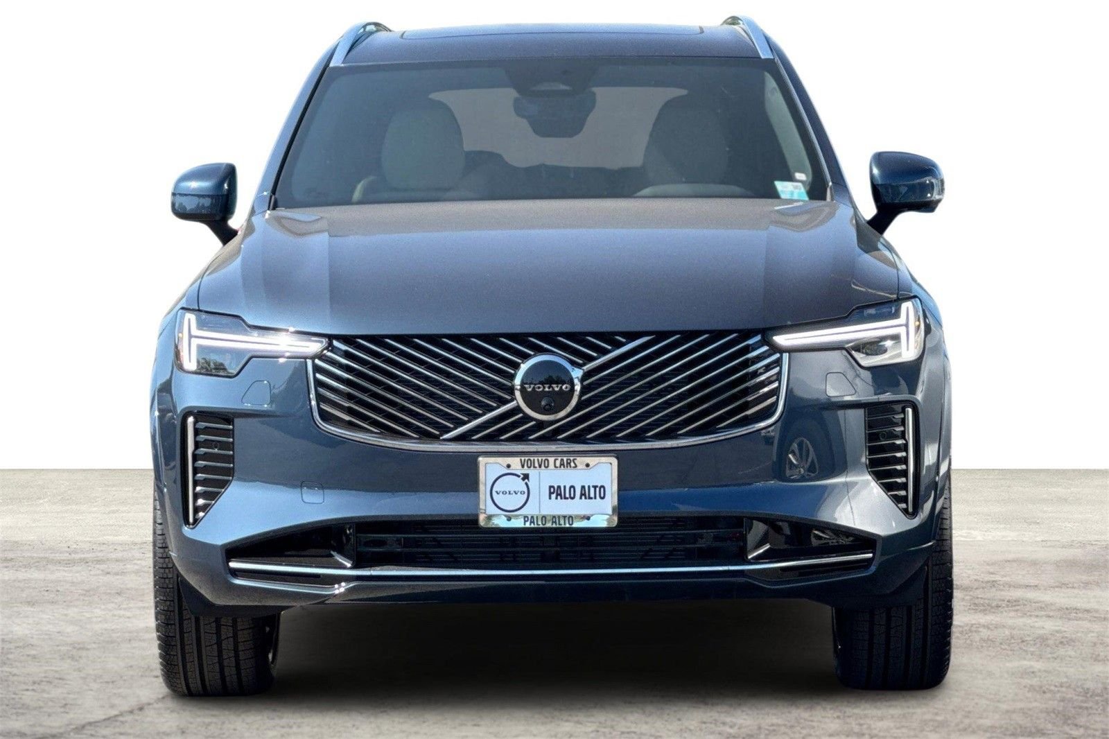 2026 Volvo XC90 Plus - Photo 10