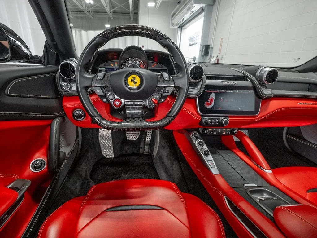 Used 2019 Nero Ferrari V12 image 32