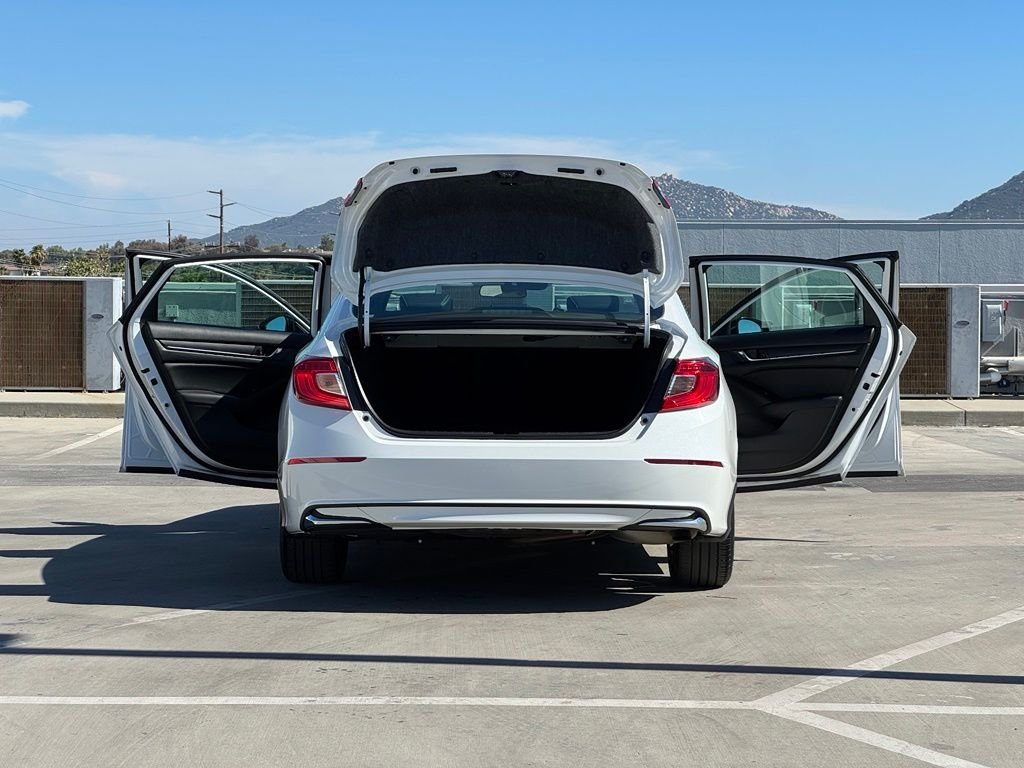 Used 2022 Platinum White Pearl Honda Sport image 24