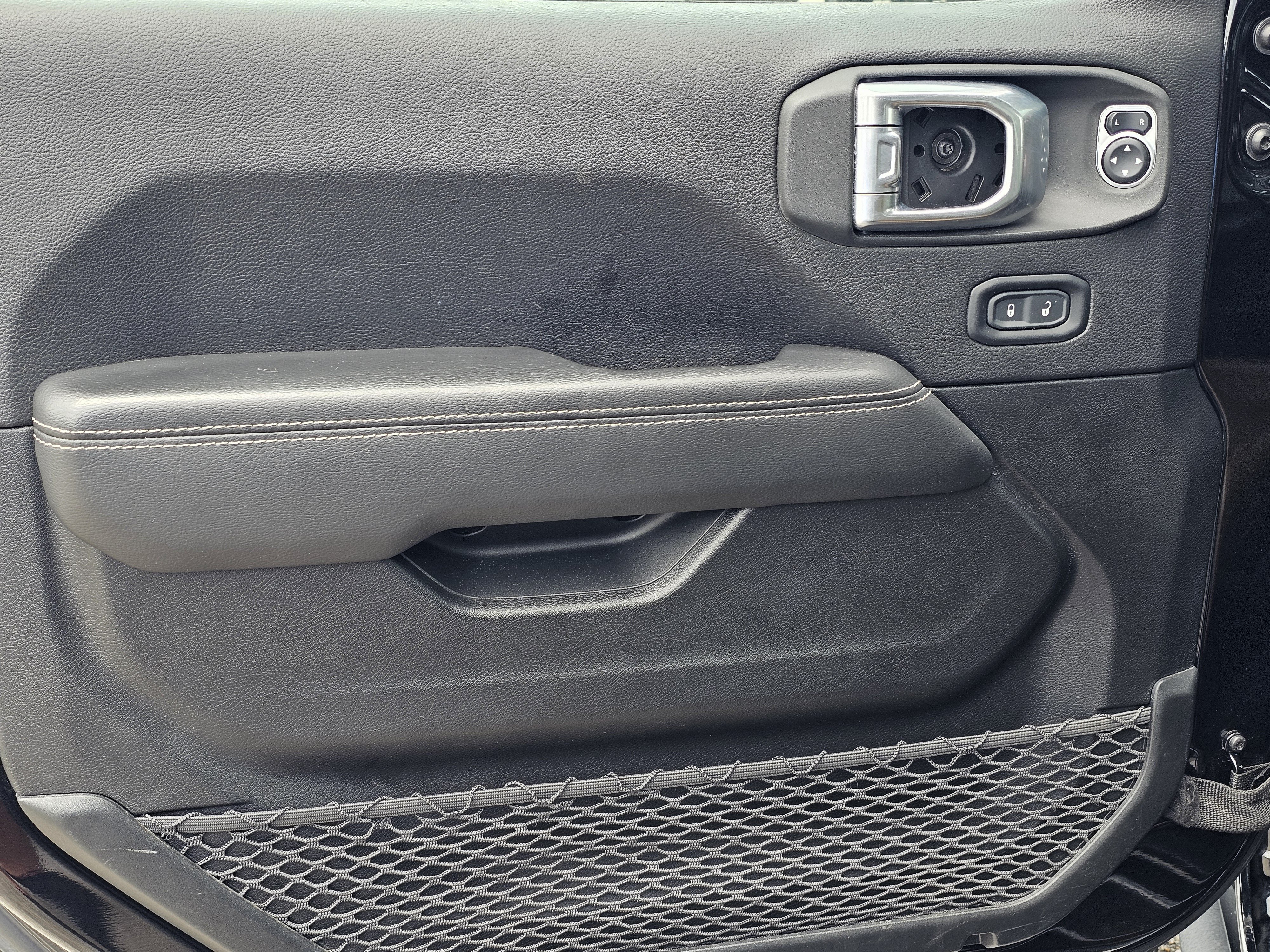 2021 Jeep Gladiator Rubicon - Photo 15