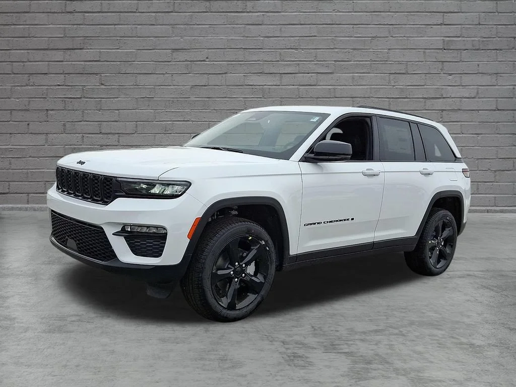 New 2025 Bright White Clearcoat Jeep Limited image 4