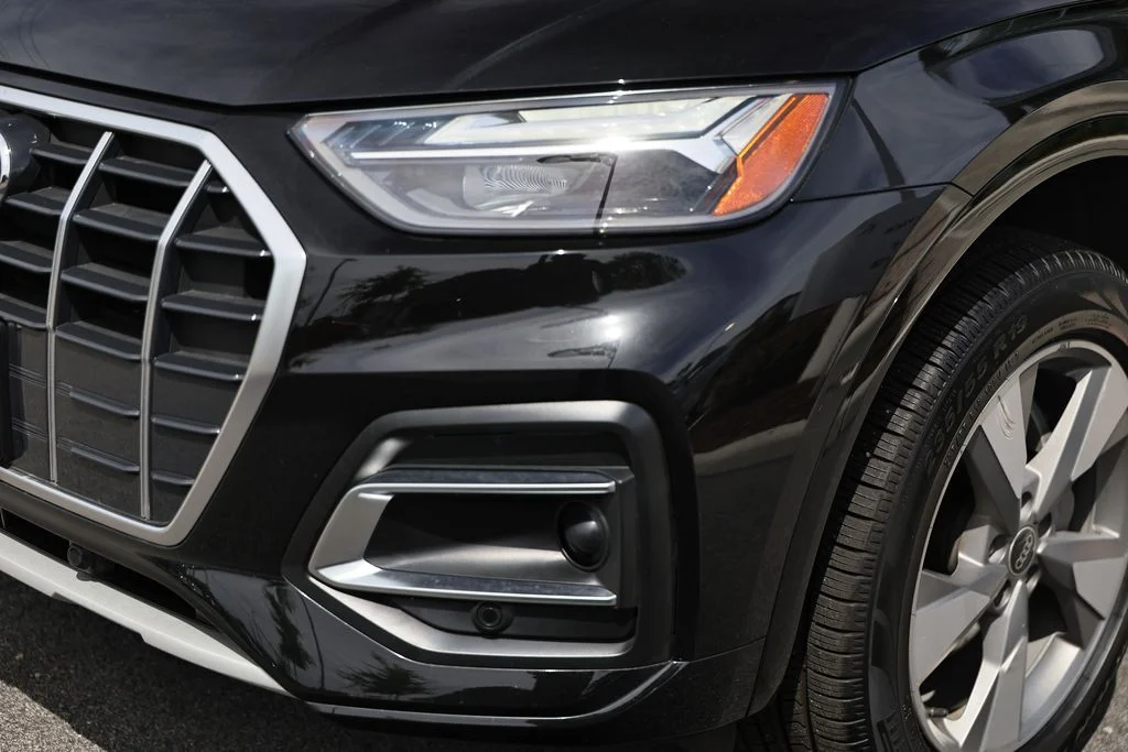 Used 2023 Mythos Black Metallic Audi 40 Premium image 12