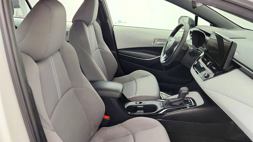Used 2024 Wind Chill Pearl Toyota SE CVT image 21