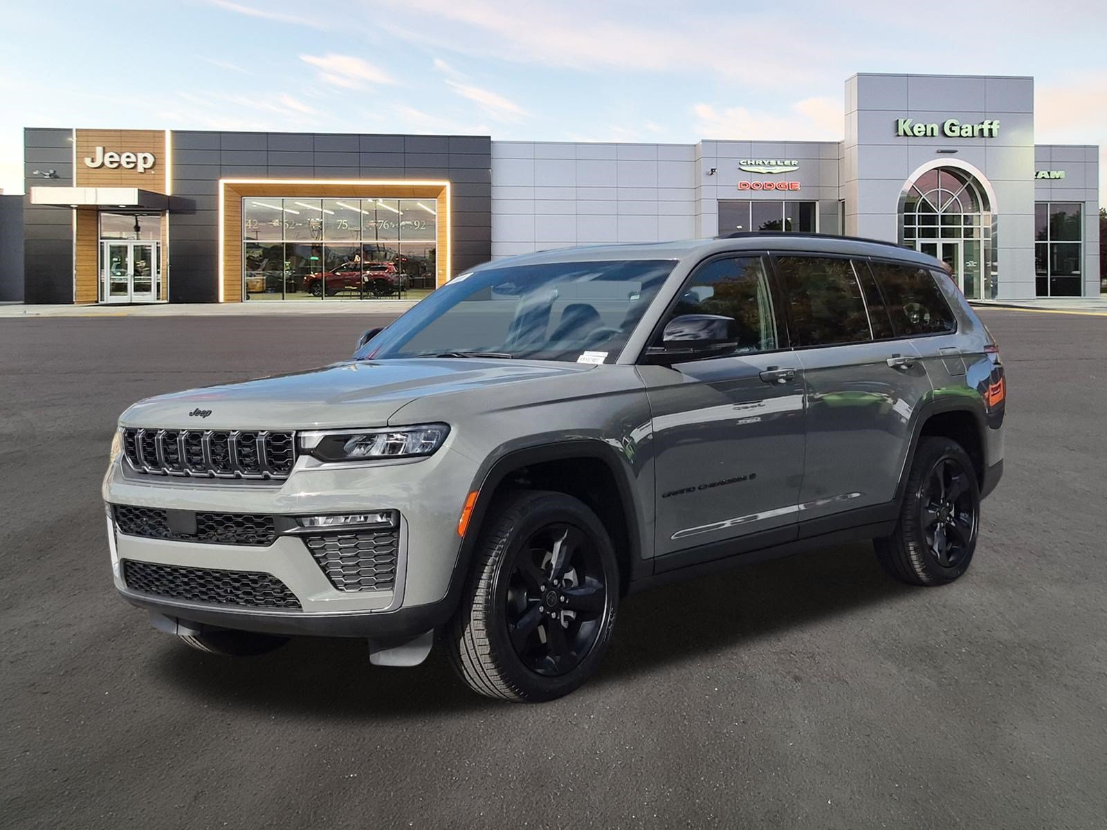 New 2027 Sting-Gray Clear-Coat Paint Jeep Limited image 9