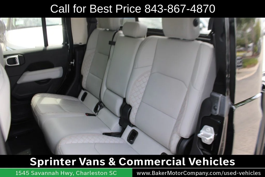 Used 2021 Black Clearcoat Jeep Overland image 28