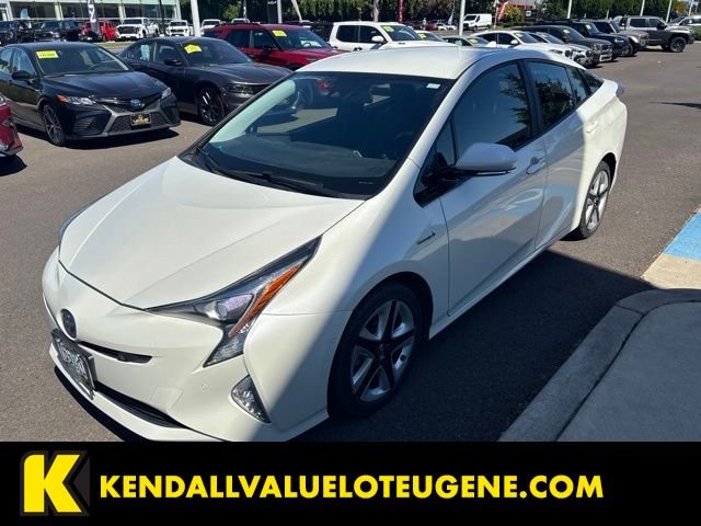 Used 2018 White Toyota Three Touring image 6