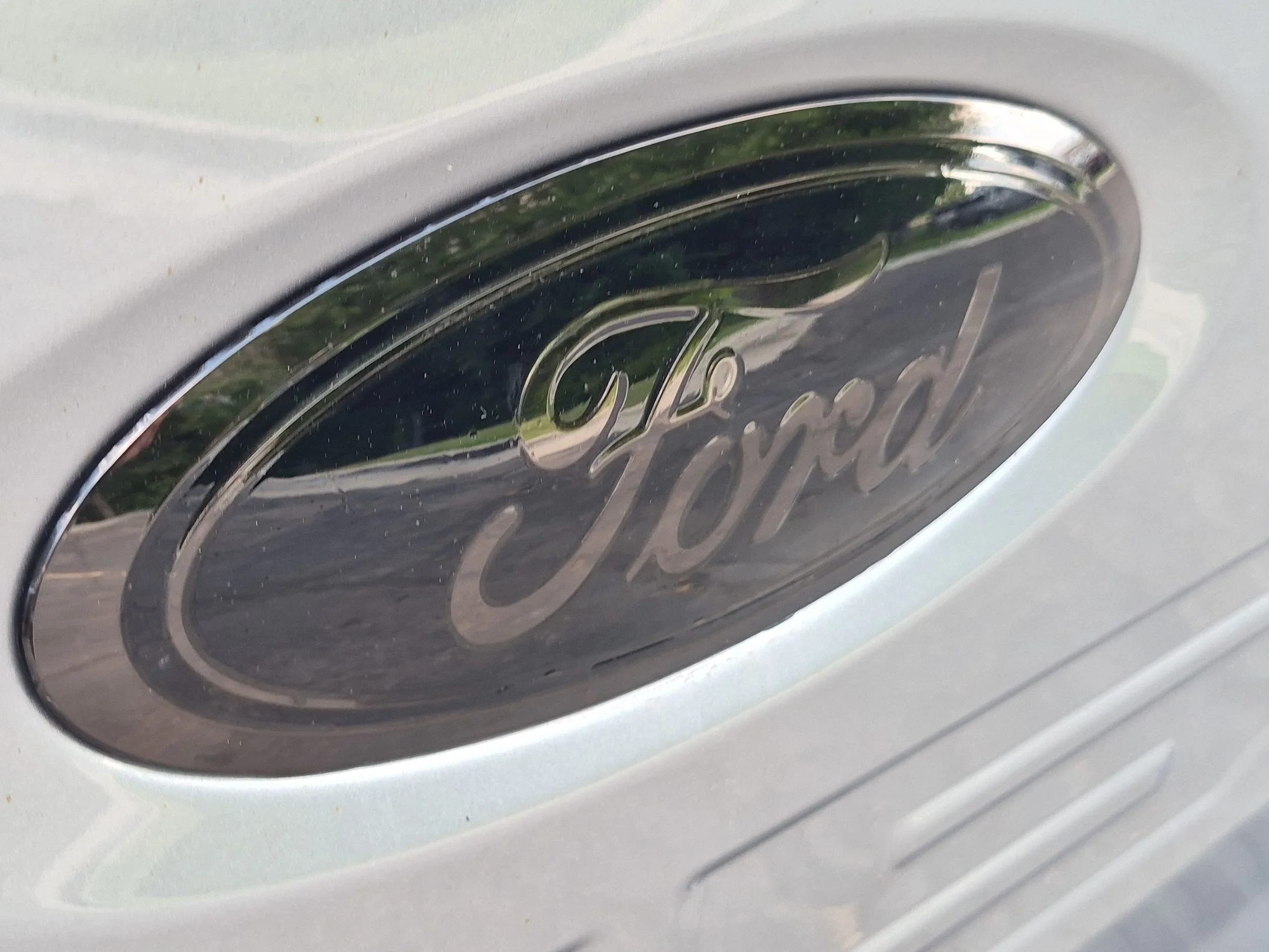 Used 2021 Silver Metallic Ford LARIAT image 13