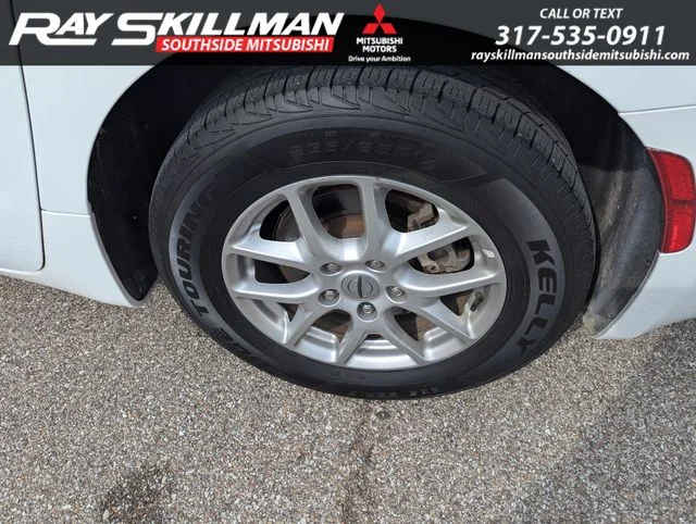 Used 2022 White Chrysler Touring L image 14