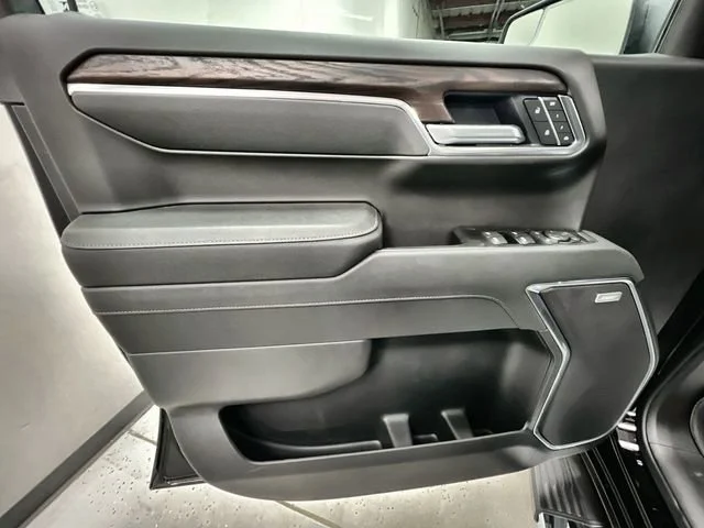 New 2026 Onyx Black GMC SLT image 22