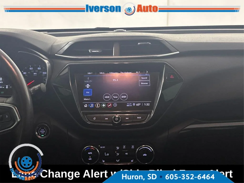 Used 2022 Mosaic Black Metallic Chevrolet LT image 21