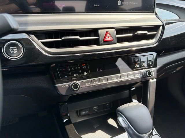 New 2026 Clear White / Black Roof Kia S image 17