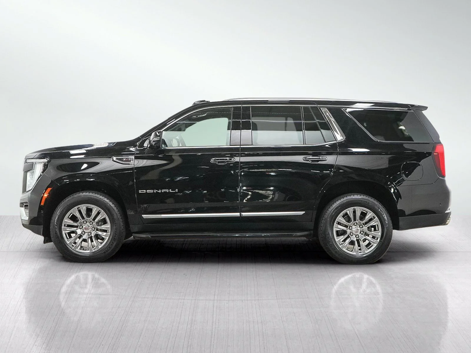 Used 2026 GMC Yukon DENALI with VIN 1GKS2DKL6TR148210 for sale in Wayzata, Minnesota