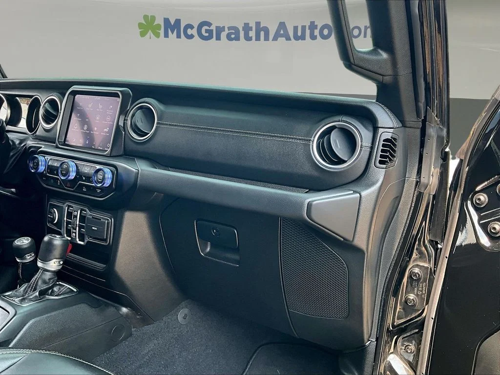 Used 2023 Black Jeep Sahara 4xe image 27