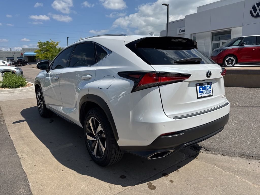 Used 2020 White Pearl Lexus 300 Base image 3