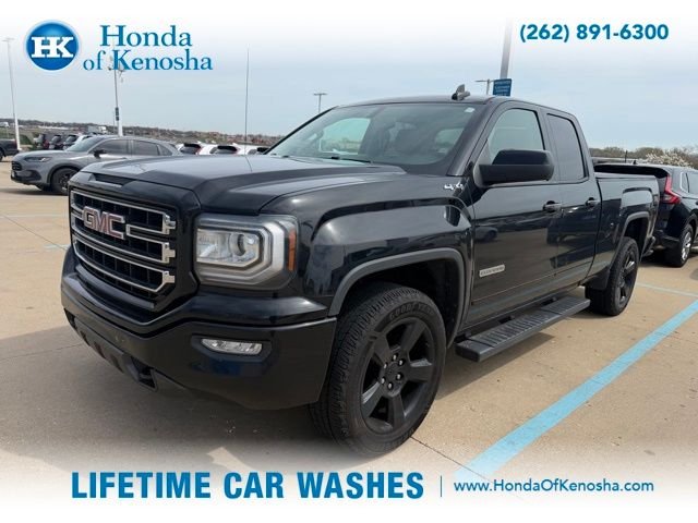 2017 GMC Sierra 4WD Double Cab Standard Box's photo